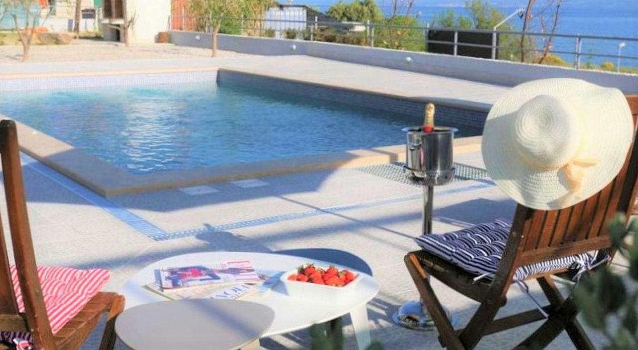 Klara Beach Apartment สปลิท ภายนอก รูปภาพ